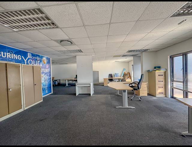 176M² OFFICE FOR SALE IN UMHLANGA RIDGE